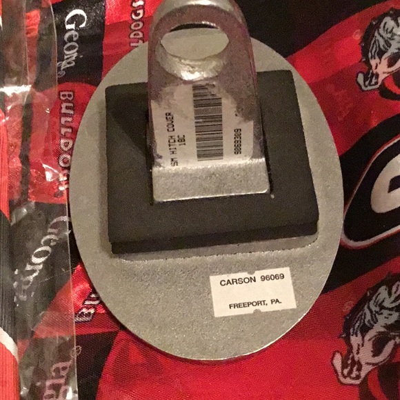 BULLDOGS HITCH COVER BUNDLE…TIE AND SCARF ALSO NEW - Picture 3 of 8